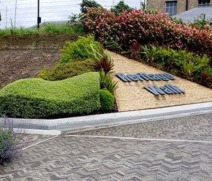 Kew Bridge landscaping by Crabtree